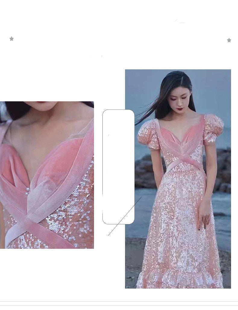 高級女性のためのピンクのイブニングドレス